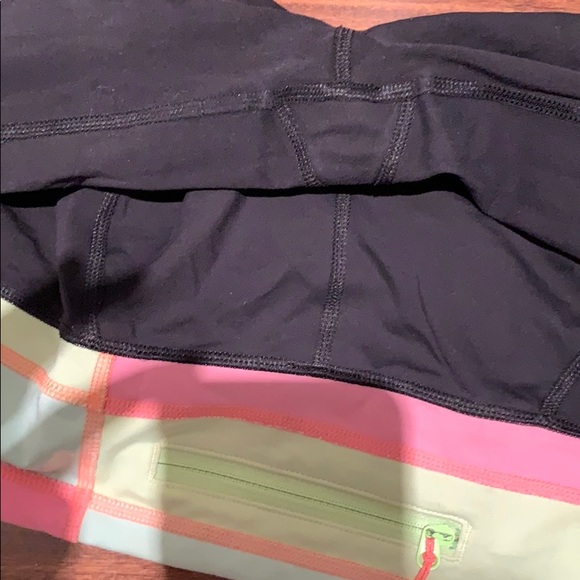 Lululemon crops - Picture 4 of 6